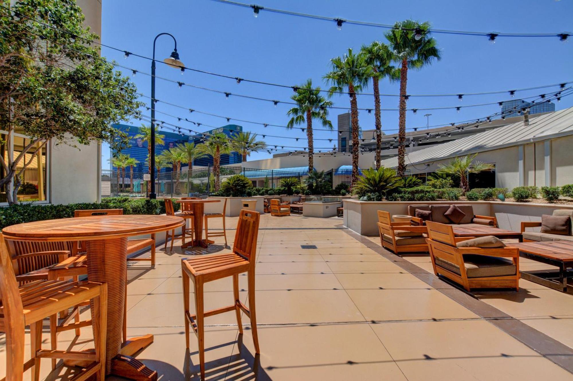 The Fantasy Suite Mgm Signature Pool View 拉斯维加斯 外观 照片